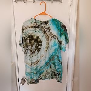 Tie dye shirt (size L)